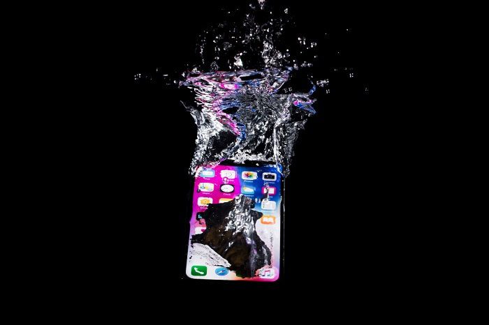 atasi smartphone basah kena air